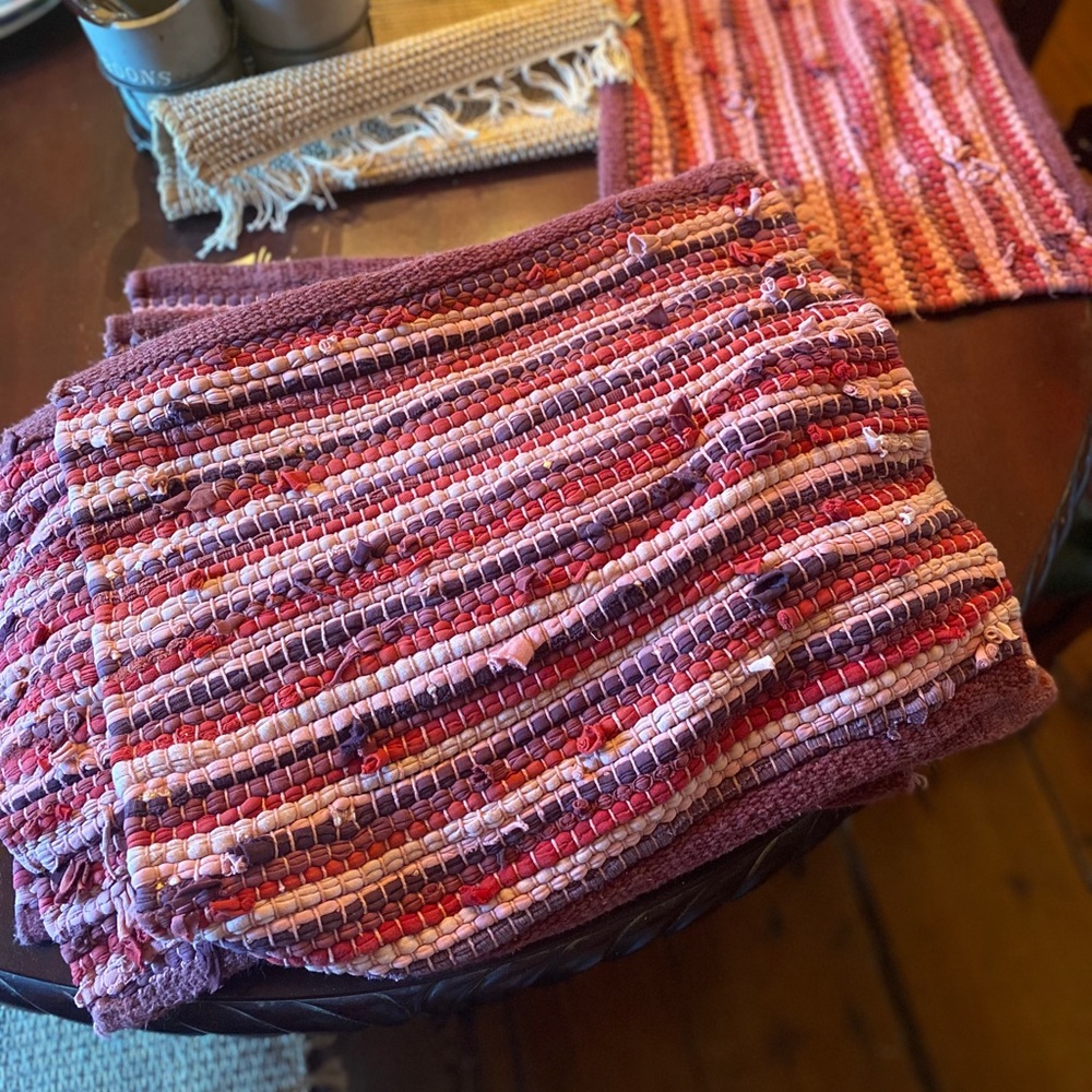 10 Hand Woven Place Mats